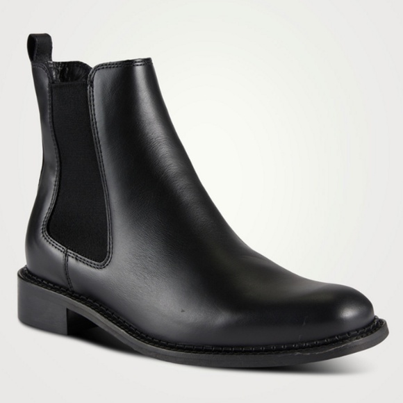 LA CANADIENNE Sabrina Leather Chelsea Boots Size 10 New - Picture 1 of 12
